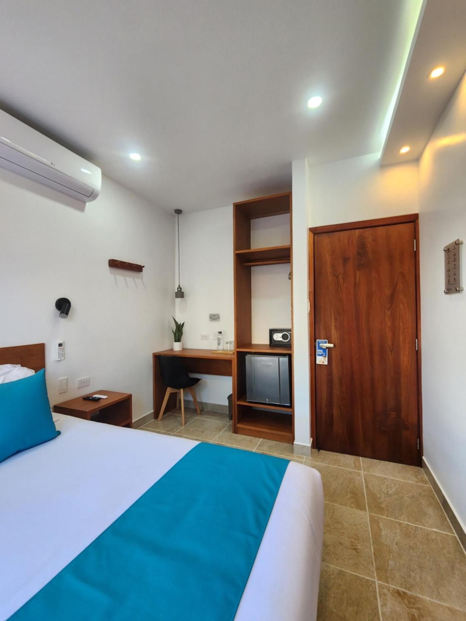Casa Galapagos By Hostal Fragata Пуэрто-Айора Экстерьер фото
